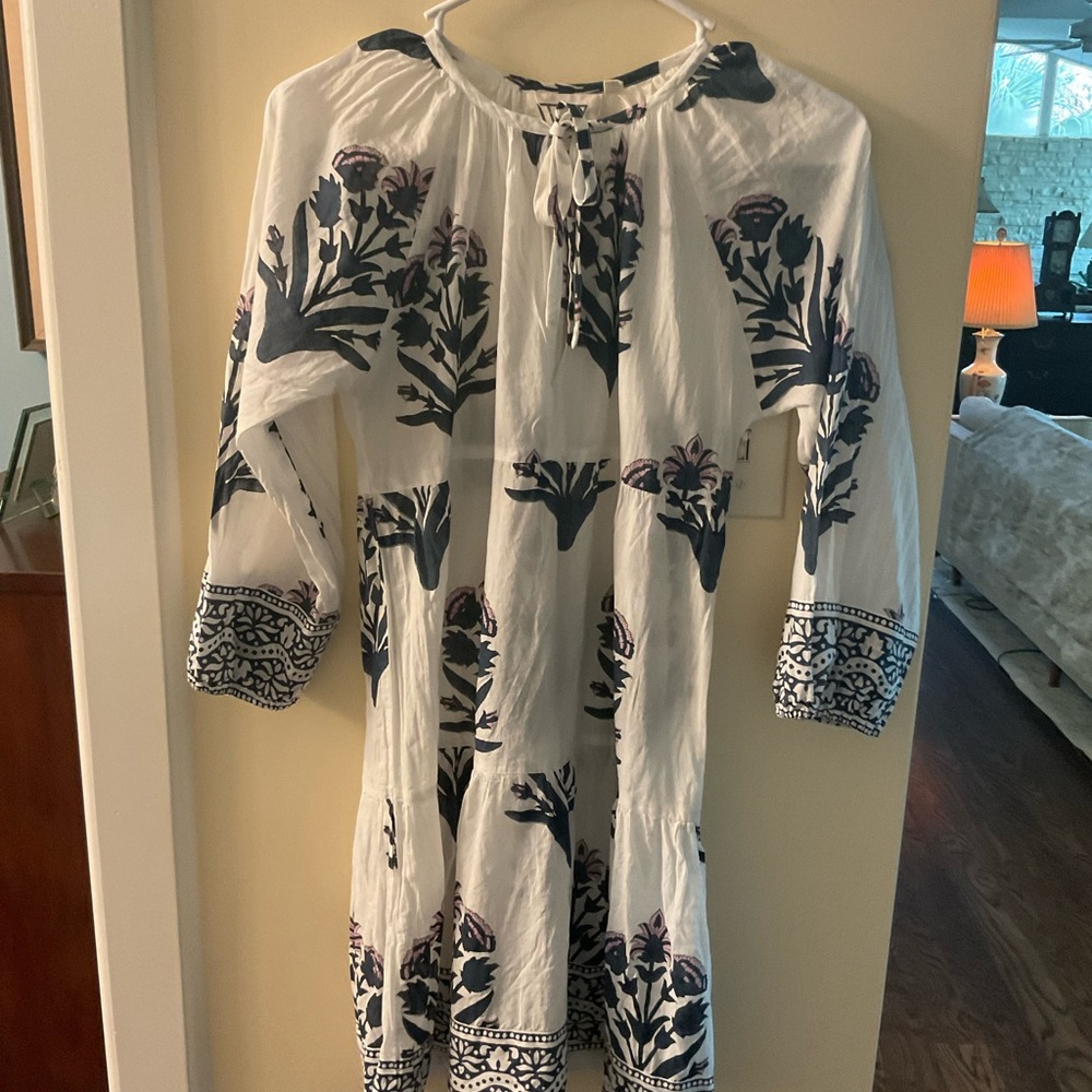 SZ BLOCKPRINTS DRESS SIZE Small blue and white with a dash of pink